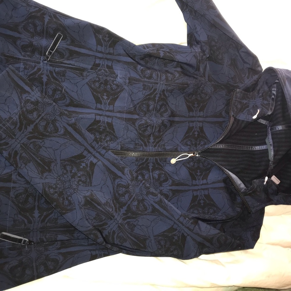 Lululemon knee length coat